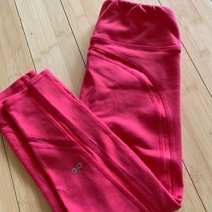 ALO yoga Capri leggings